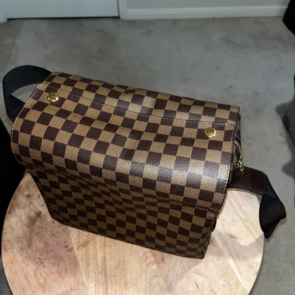 lv naviglio messenger bag - Picture 2 of 3
